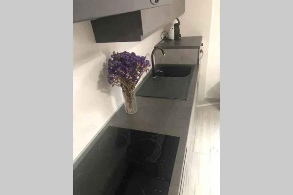 Decimomannu Nuovo Appartamento Elegante,Curato Nei Dettagli דירה