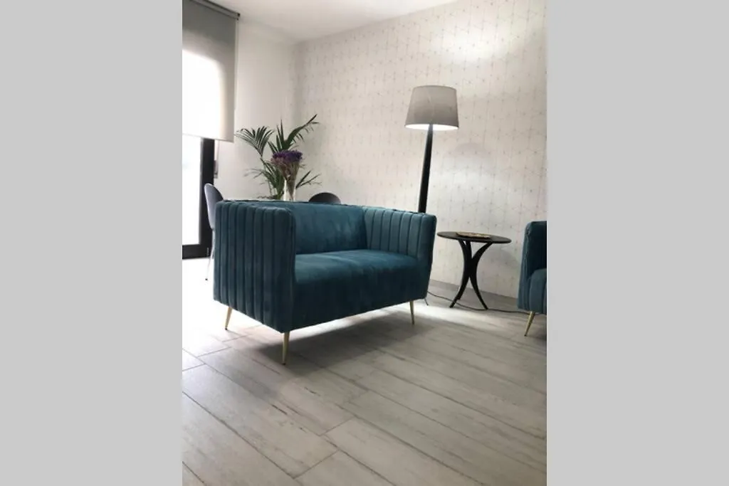 Decimomannu Nuovo Appartamento Elegante,Curato Nei Dettagli 0*,  איטליה